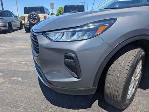 Used 2025 Ford Escape Active w/ Cold Weather Package AWD/4WD image 5