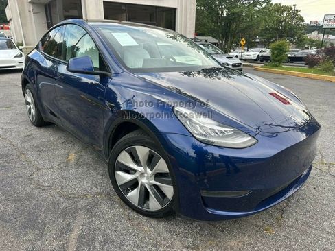 Used 2023 Tesla Model Y Long Range AWD/4WD image 5