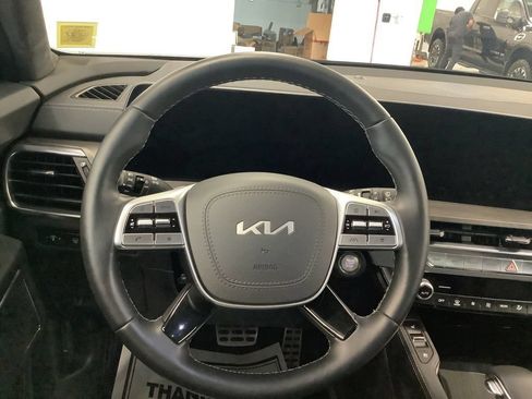 Certified 2025 Kia Telluride SX Prestige X-Line AWD/4WD image 13