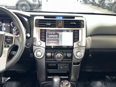 Used 2020 Toyota 4Runner SR5 Premium w/ Moonroof Package AWD/4WD image 21