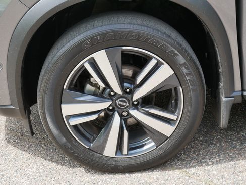 Certified 2023 Nissan Rogue Platinum w/ Platinum Premium Package AWD/4WD image 15