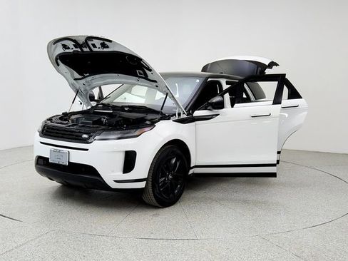 New 2025 Land Rover Range Rover Evoque S image 9