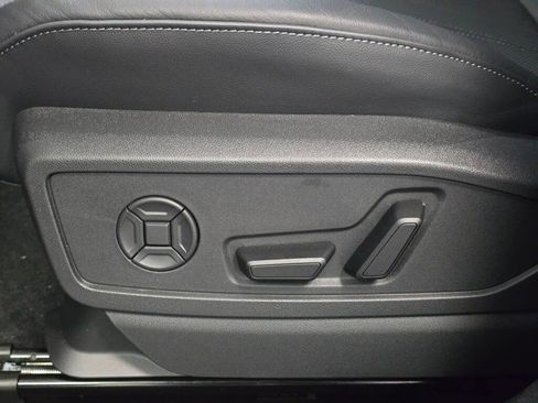 New 2025 Audi Q5 Premium Plus image 23