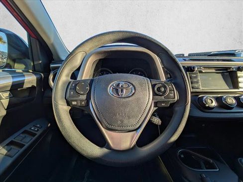 Used 2017 Toyota RAV4 LE image 15