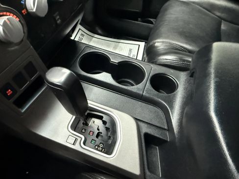 Used 2013 Toyota Tundra 4x4 Double Cab image 17