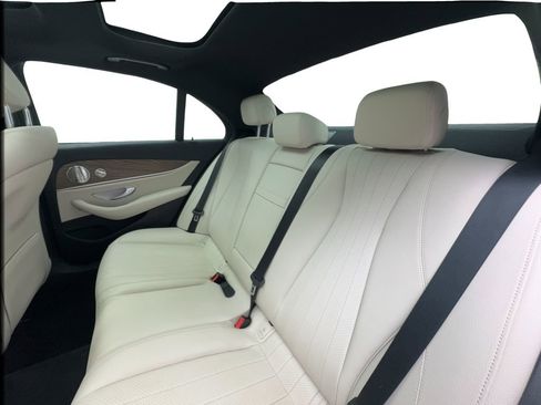 Used 2023 Mercedes-Benz E 350 4MATIC Sedan image 24
