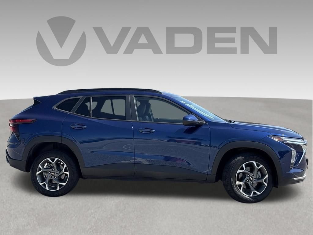 Used 2024 Chevrolet Trax LT FWD image 31