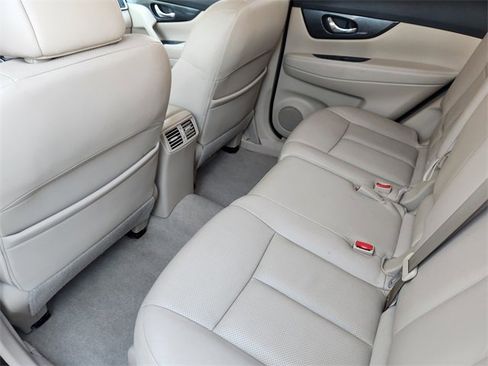 Used 2015 Nissan Rogue SL w/ SL Premium Package image 22