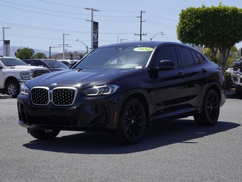 Used 2024 BMW X4 xDrive30i w/ M Sport Package AWD/4WD image 8