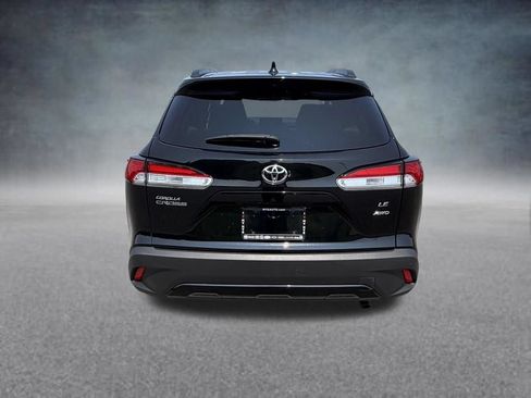 Used 2023 Toyota Corolla Cross LE AWD/4WD image 4