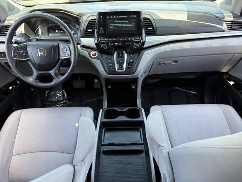 Certified 2024 Honda Odyssey EX image 18