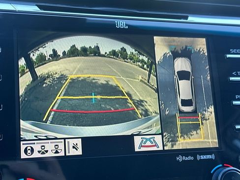 Used 2019 Toyota Camry XLE w/ Driver Assist Package FWD image 24