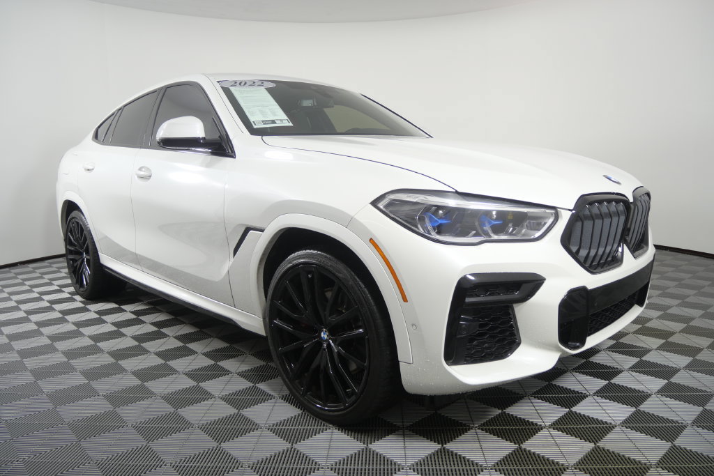 Used 2022 BMW X6 xDrive40i w/ Executive Package AWD/4WD image 2