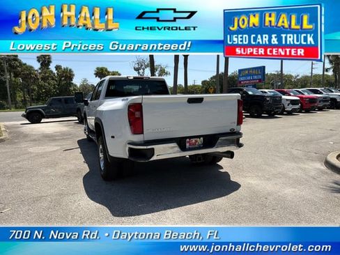Used 2025 Chevrolet Silverado 3500 LTZ w/ LTZ Convenience Package AWD/4WD image 8