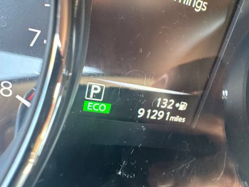 Used 2017 Nissan Rogue SL FWD image 11