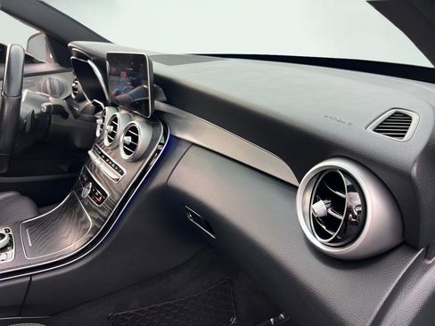 Used 2020 Mercedes-Benz C 300 Sedan image 34