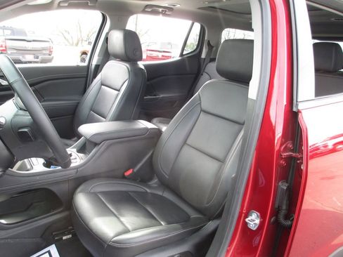 Used 2023 GMC Acadia SLT w/ Technology Package image 22