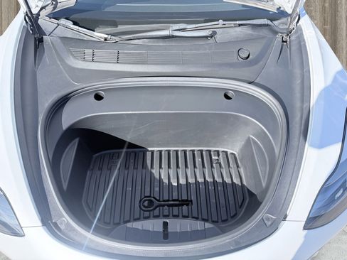 Used 2023 Tesla Model 3 Standard Range image 22