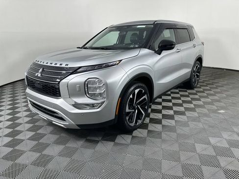 Used 2022 Mitsubishi Outlander SE AWD/4WD image 25