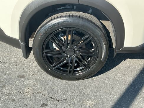 Certified 2023 Nissan Rogue SV image 9