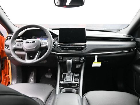 New 2026 Jeep Compass Latitude AWD/4WD image 20