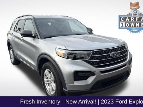 Used 2023 Ford Explorer XLT image 1