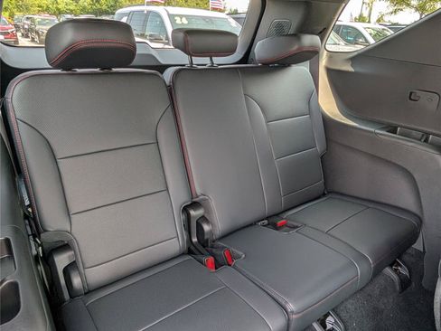 New 2026 Chevrolet Traverse RS AWD/4WD image 9