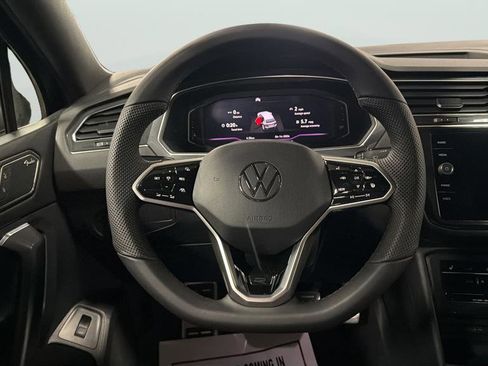 Used 2022 Volkswagen Tiguan SEL R-Line image 22