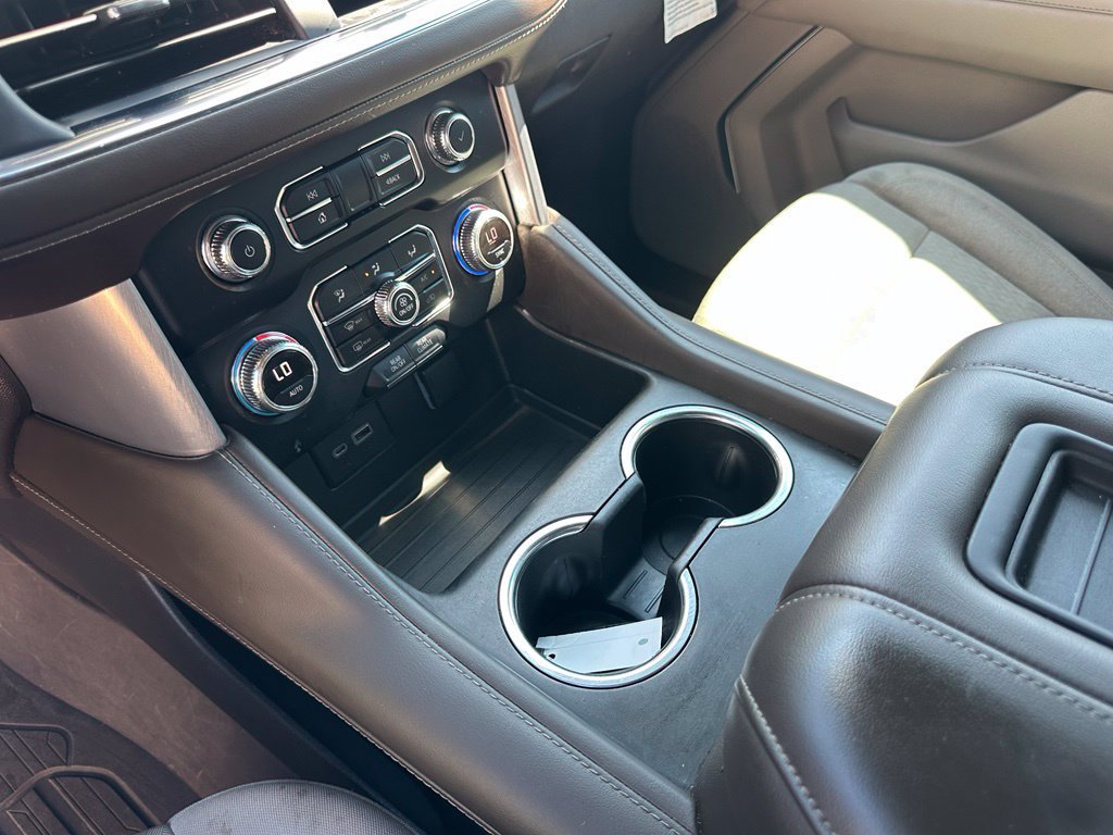 Used 2023 GMC Yukon SLE AWD/4WD image 33
