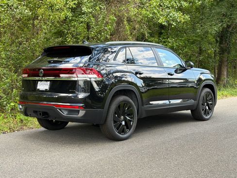 New 2026 Volkswagen Atlas Cross Sport SE AWD/4WD image 4