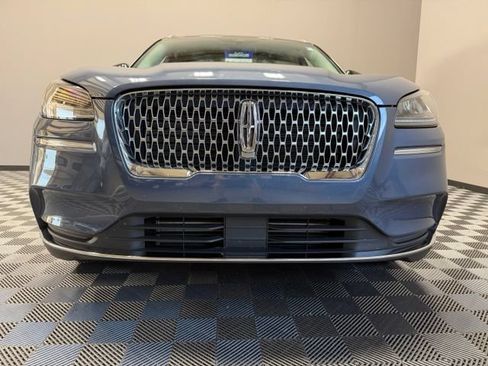 Used 2022 Lincoln Corsair AWD w/ Premium Package image 3