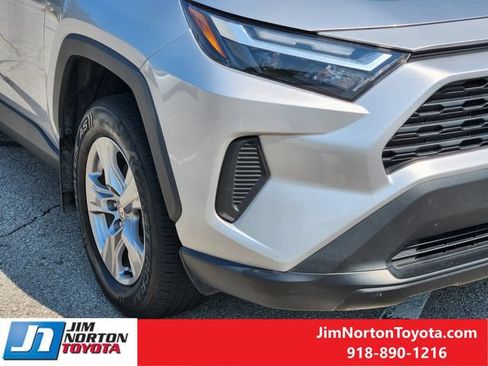 Used 2024 Toyota RAV4 XLE w/ Convenience Package FWD image 10