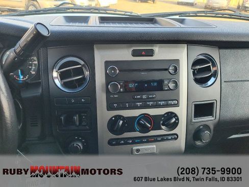 Used 2016 Ford Expedition XL image 18