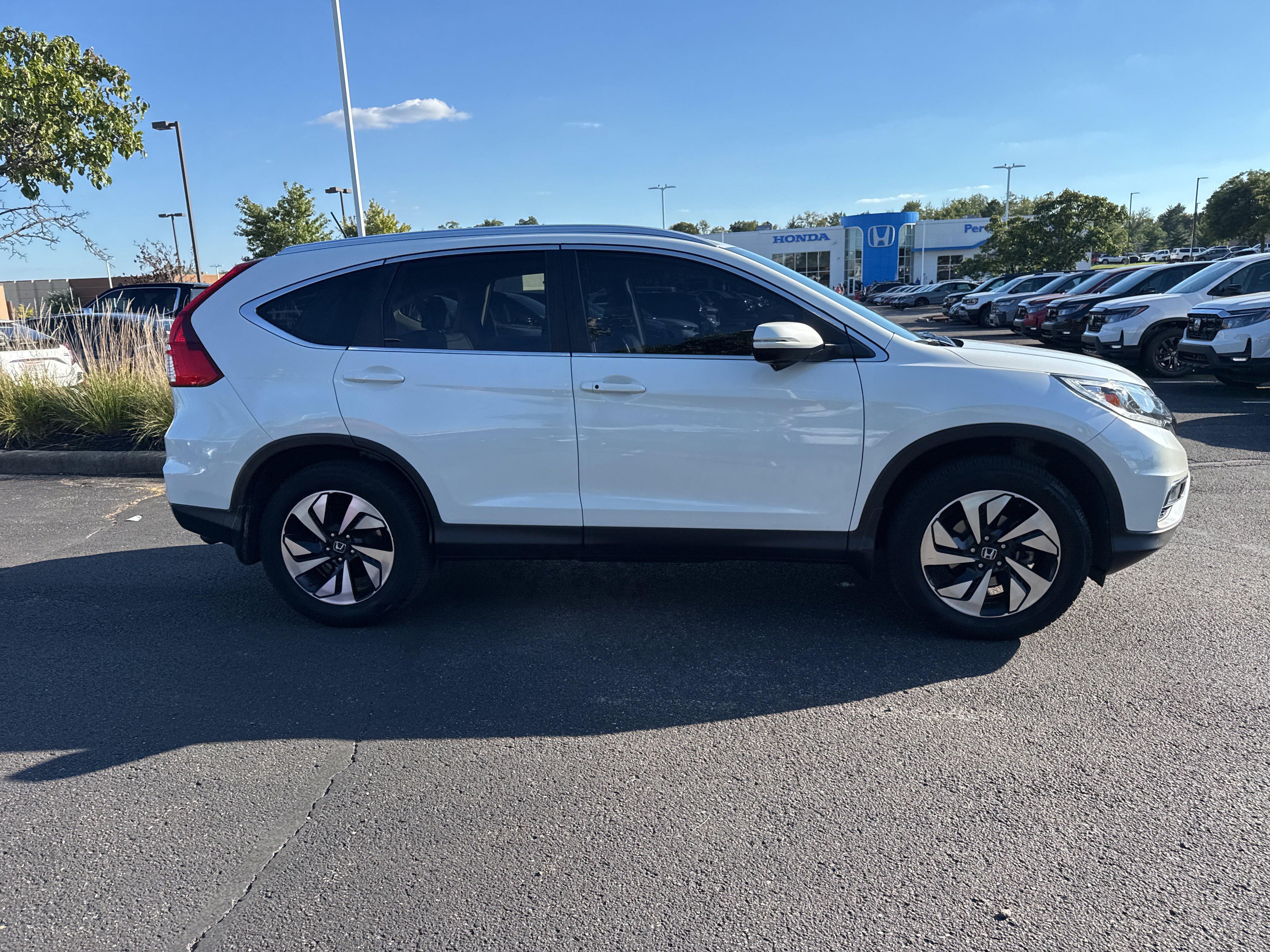 Used 2015 Honda CR-V Touring image 26