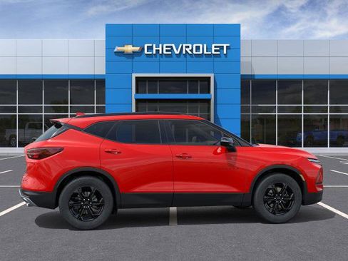 New 2025 Chevrolet Blazer LT w/ Midnight/Sport Edition image 29