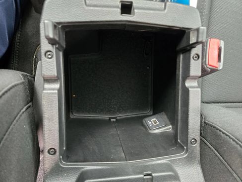 Used 2021 Jeep Wrangler Sport AWD/4WD image 42