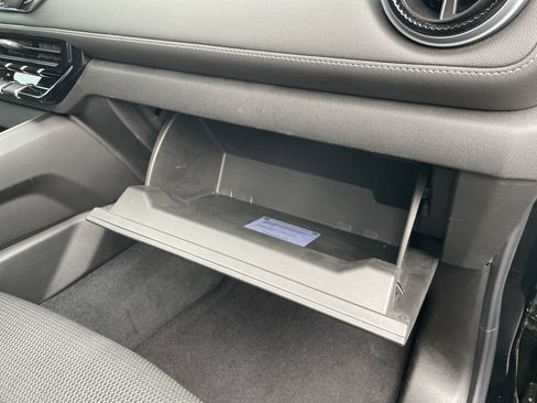 Used 2023 Chevrolet Colorado LT w/ LT Convenience Package II image 40