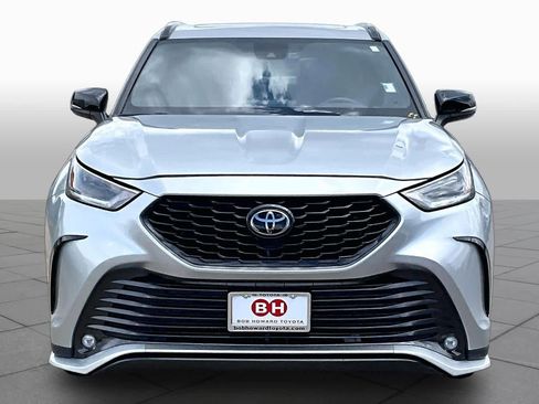 Used 2023 Toyota Highlander XSE FWD image 4