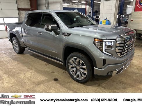 New 2026 GMC Sierra 1500 Denali w/ Denali Reserve Package image 11