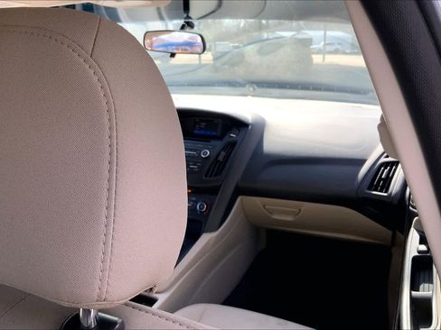 Used 2016 Ford Focus SE image 19