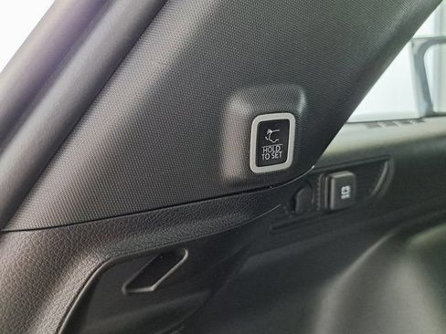 Used 2022 Jeep Grand Cherokee Altitude AWD/4WD image 31