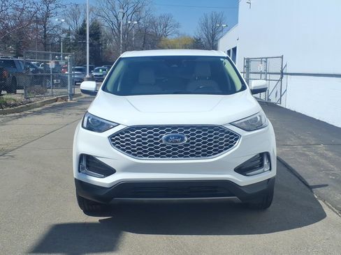 Used 2024 Ford Edge SEL w/ Convenience Package image 2