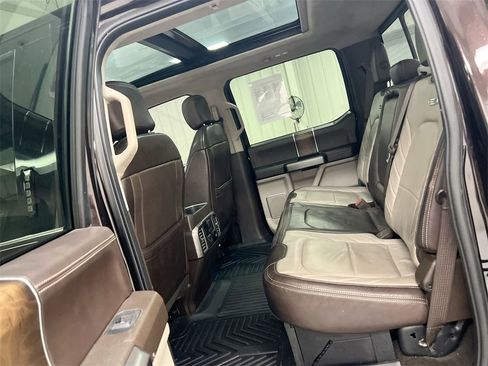 Used 2018 Ford F450 Limited image 22