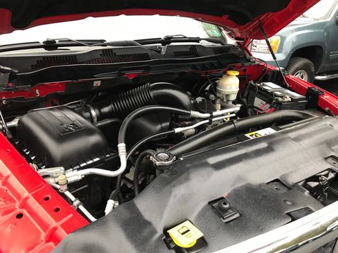 Used 2017 RAM 1500 Classic SLT image 47