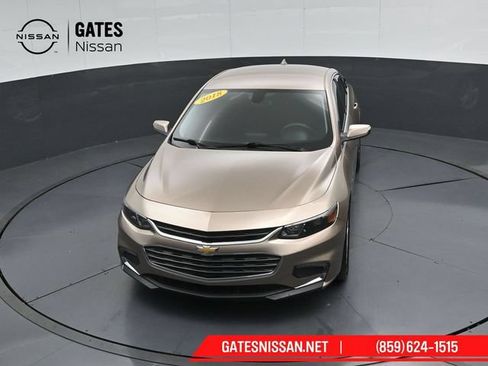 Used 2018 Chevrolet Malibu LT FWD image 44