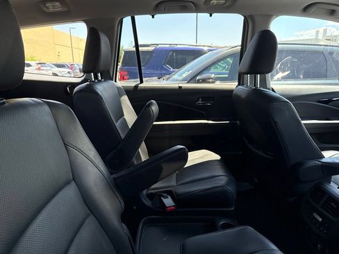 Used 2022 Honda Pilot Elite image 4