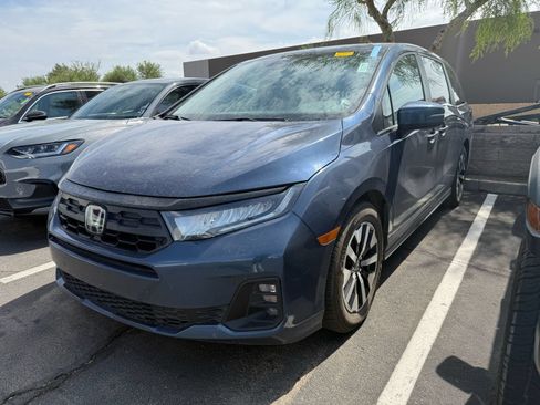 Used 2025 Honda Odyssey EX-L image 2