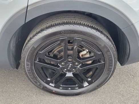 Used 2024 Kia Telluride EX X-Line AWD/4WD image 10