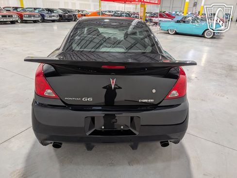 Used 2009 Pontiac G6 GXP w/ Sun And Sound Package image 17