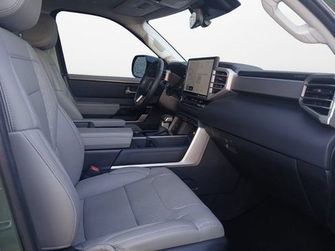 Used 2023 Toyota Tundra Limited AWD/4WD image 24